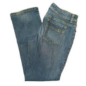 Chicos Light Wash Women’s Straight Leg Jeans